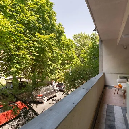 The Deco Apartment *